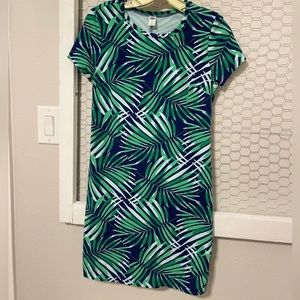 Old Navy Hawaiian Print Fitted T-Shirt Dress  
Crew-Neck Tee Dress